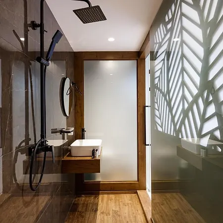 Eloa Luxury - Luxe Getaway By Etouri