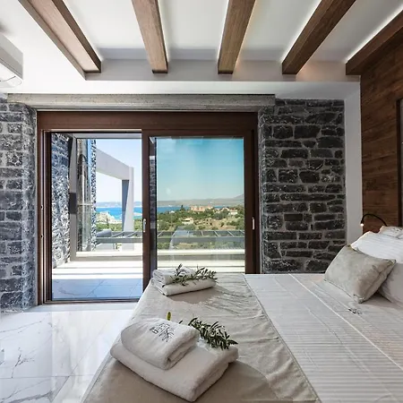 Eloa Luxury * Hriszí Aktí Haniá