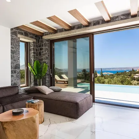 Eloa Luxury - Luxe Getaway By Etouri *
