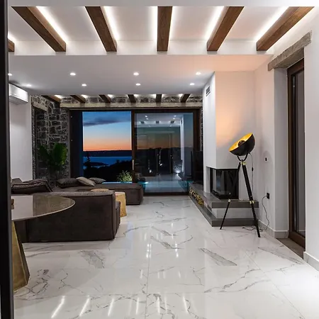 Eloa Luxury - Luxe Getaway By Etouri * 하니아