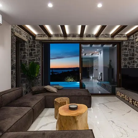 Eloa Luxury - Luxe Getaway By Etouri
