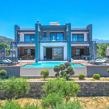 Eloa Luxury - Luxe Getaway By Etouri *