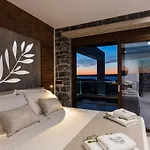 Eloa Luxury Villa *