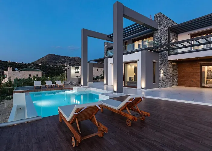 Eloa Luxury Villa